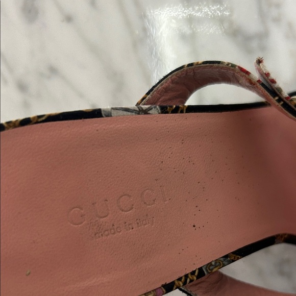 GUCCI Tom Ford For Gucci Vintage Chain Logo Satin Slide Heels size 7 - Picture 3 of 16